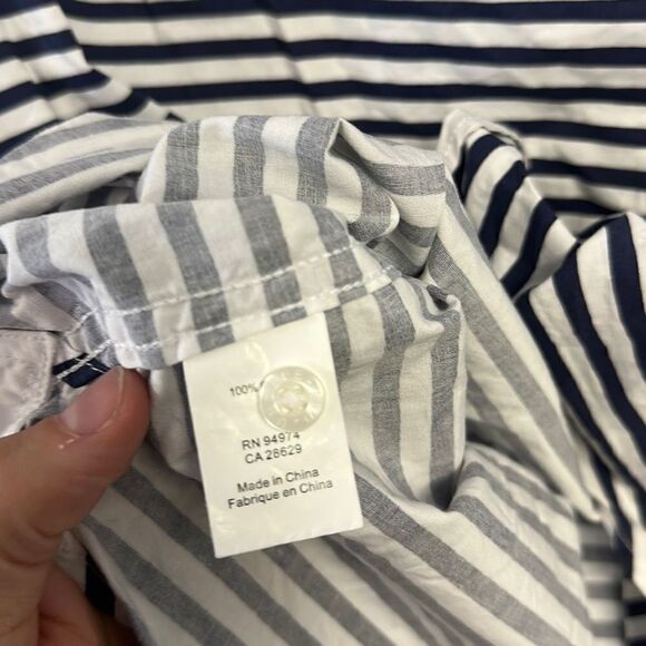 Undefeated Men's Blue & White‎ Striped Short Sleeve Button Up Shirt Size S - Picture 6 of 7